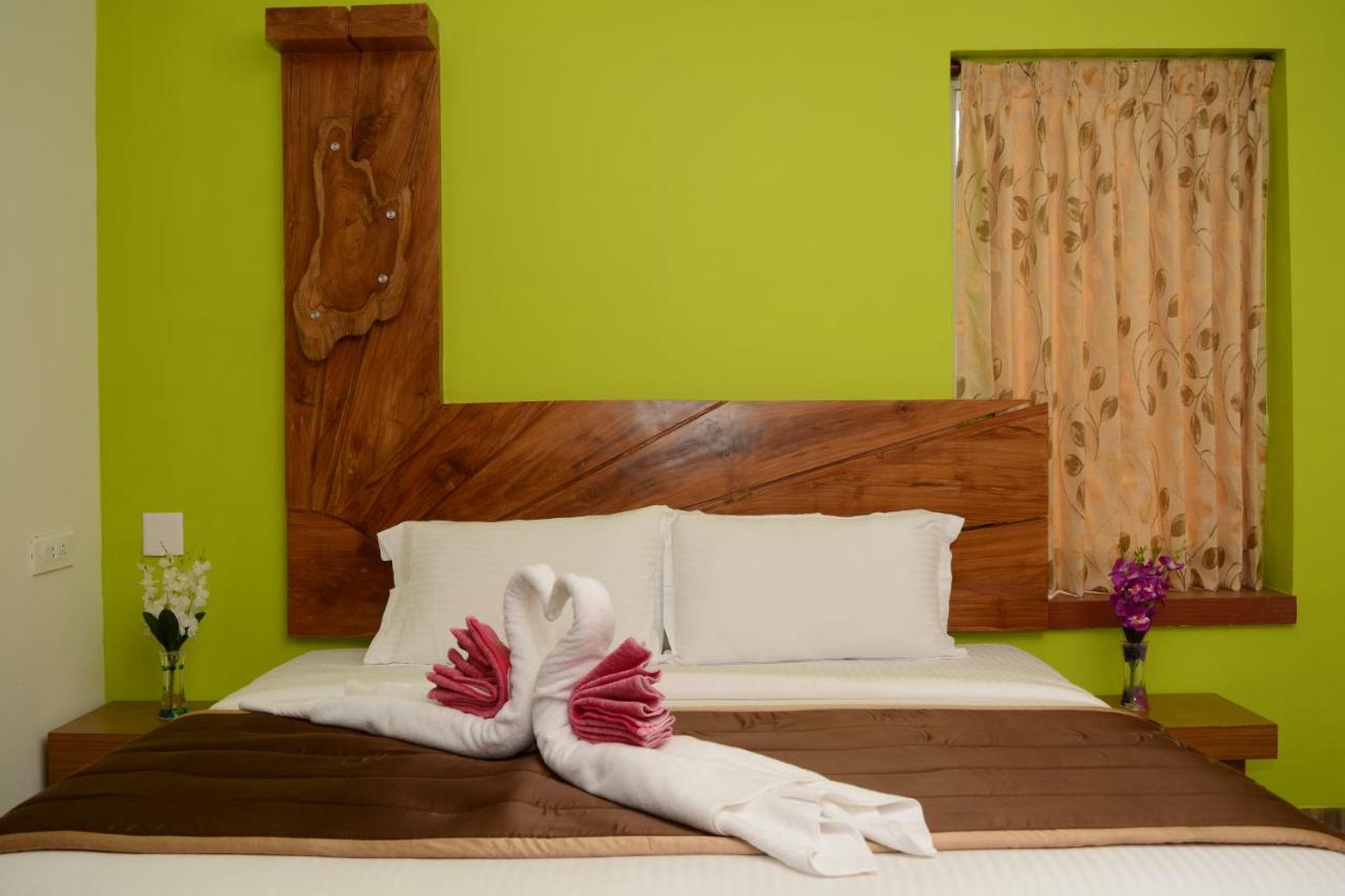 Paradise Peak Cottage Kodanad  ภายนอก รูปภาพ